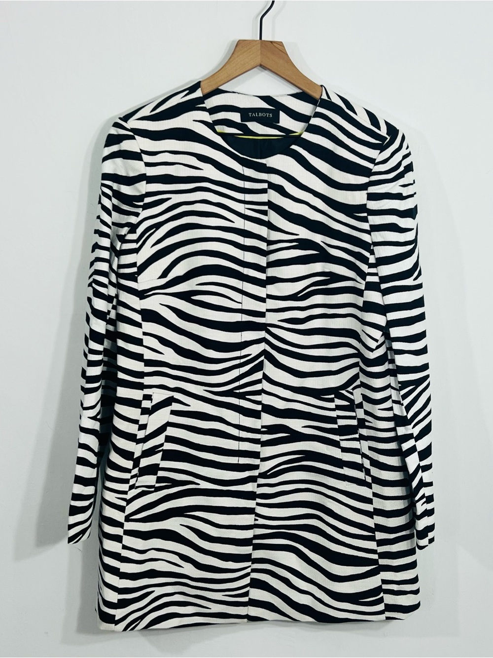 Talbots Long Blazer Jacket Snap Buttons Zebra Print Layering Classic Streetwear